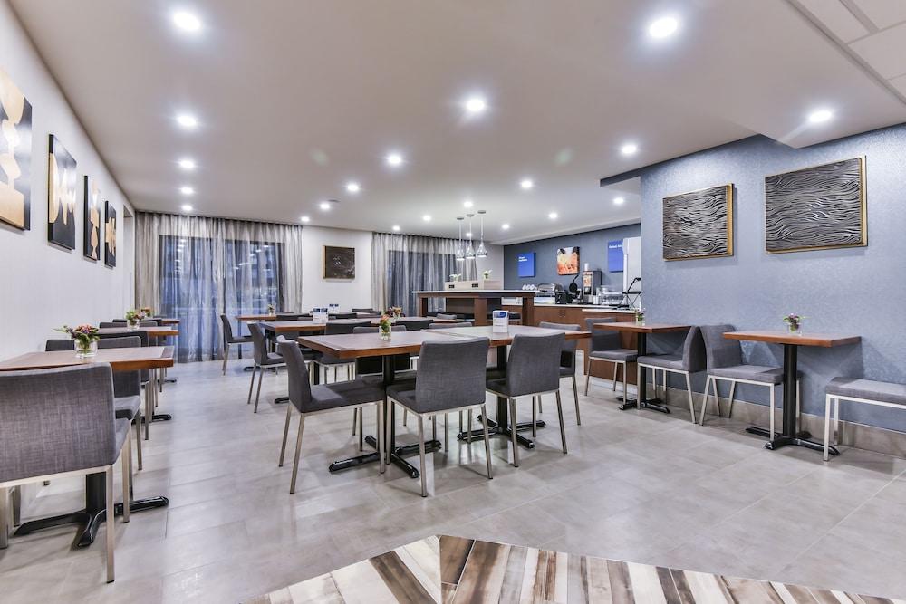 Comfort Inn Airport Dorval Exterior foto