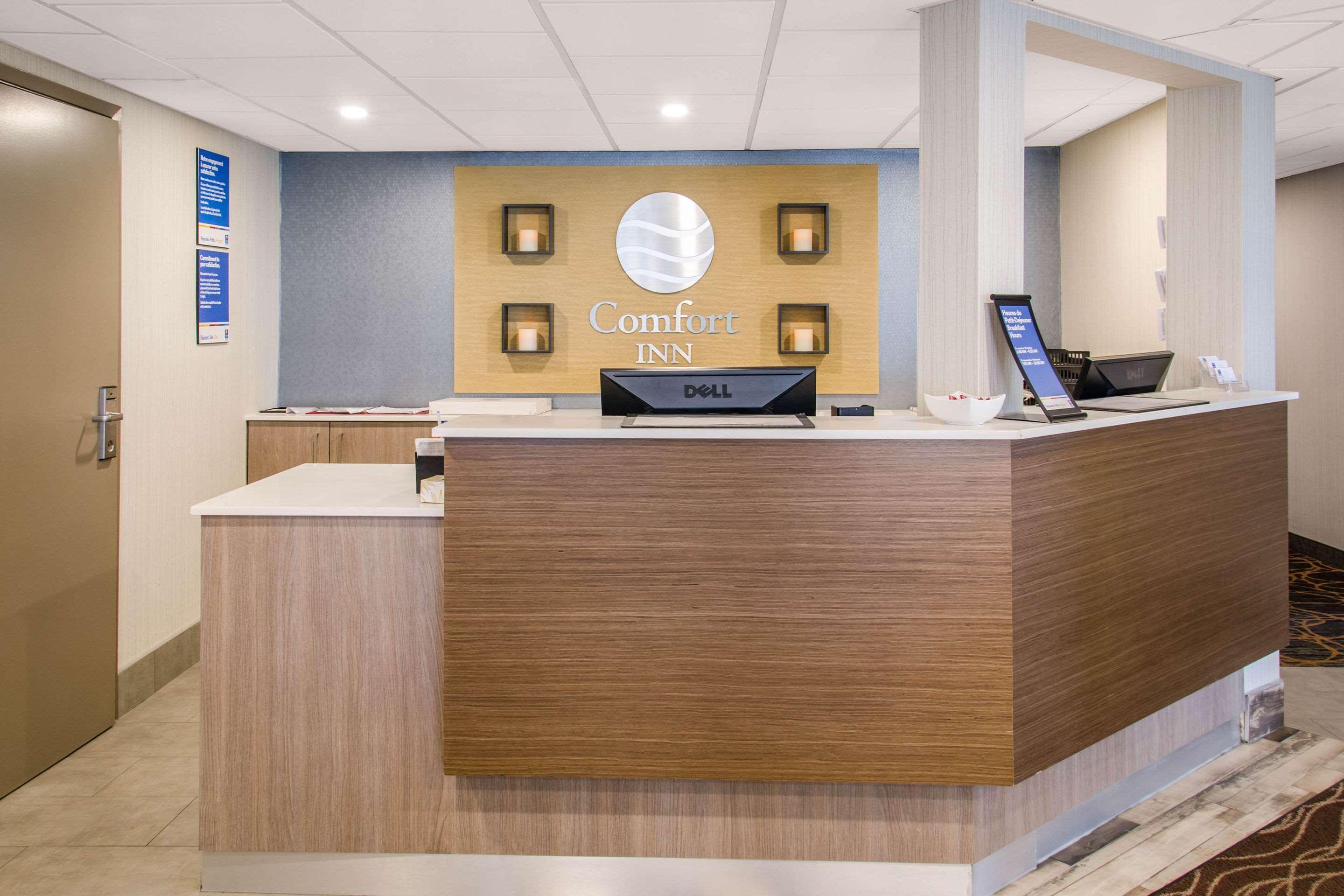 Comfort Inn Airport Dorval Exterior foto