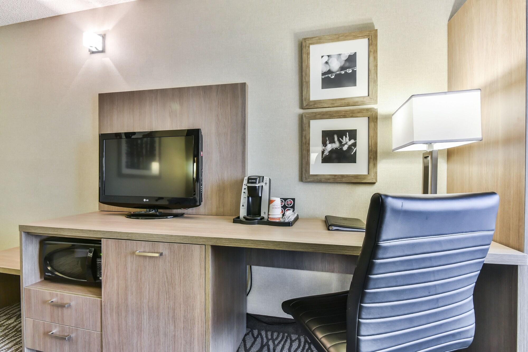 Comfort Inn Airport Dorval Exterior foto